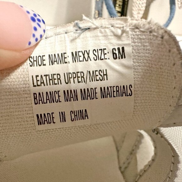 VTG Sneakers - Picture 9 of 10